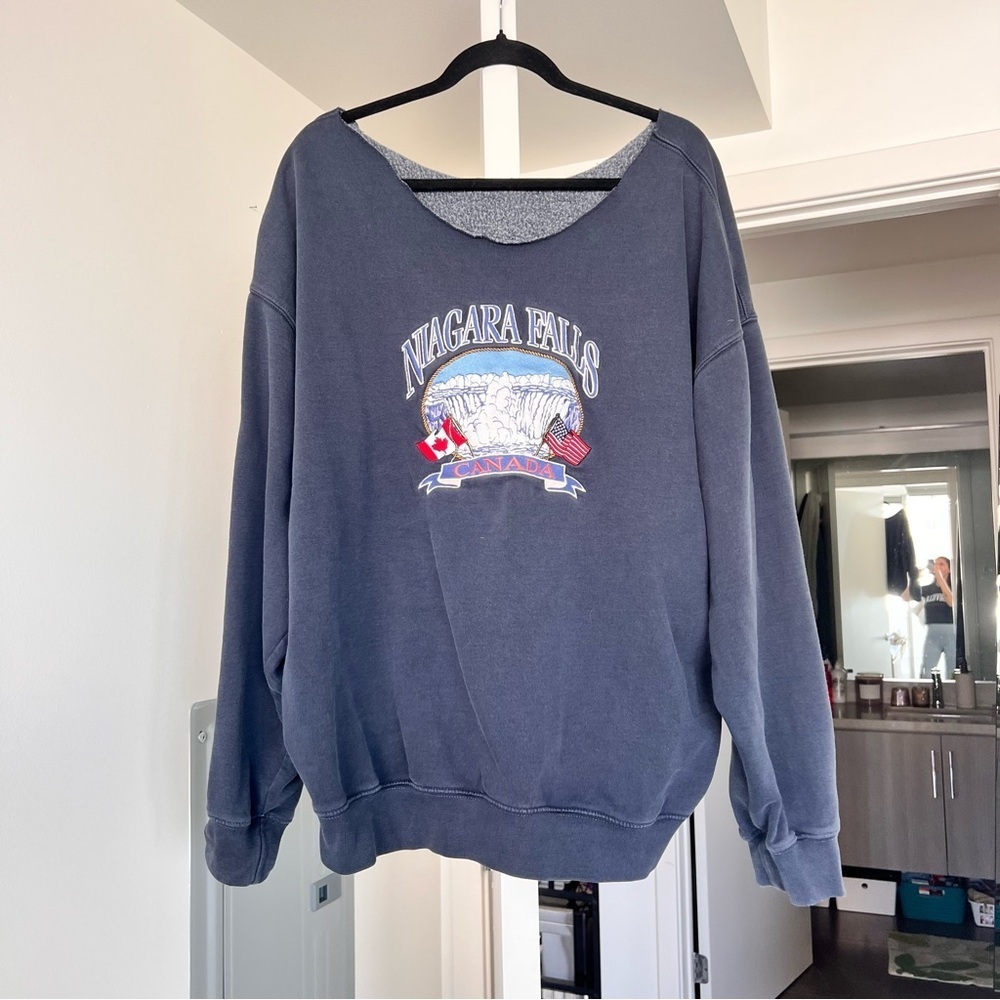 Brandy Melville Niagara Falls Graphic Sweatshirt Sz XL